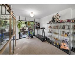 891 Admirals Rd, Esquimalt, BC V9A2P1 Photo 20