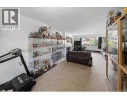 891 Admirals Rd, Esquimalt, BC V9A2P1 Photo 22
