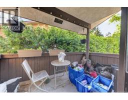 891 Admirals Rd, Esquimalt, BC V9A2P1 Photo 23