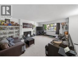 891 Admirals Rd, Esquimalt, BC V9A2P1 Photo 26