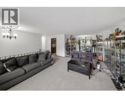 891 Admirals Rd, Esquimalt, BC V9A2P1 Photo 28
