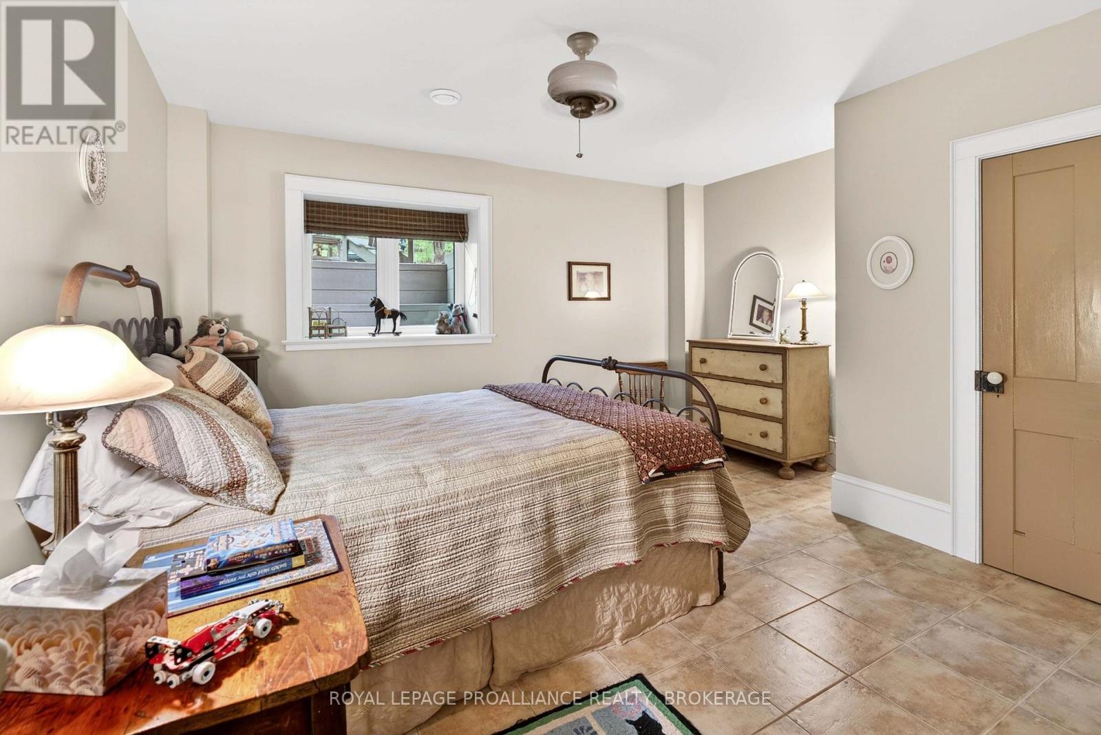 1203 BYGROVE LANE - 48