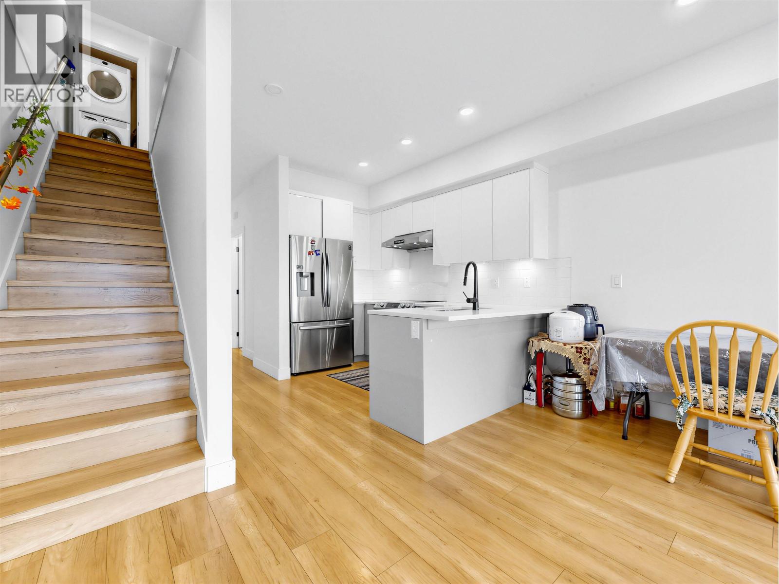 15 6288 BERESFORD STREET, Burnaby