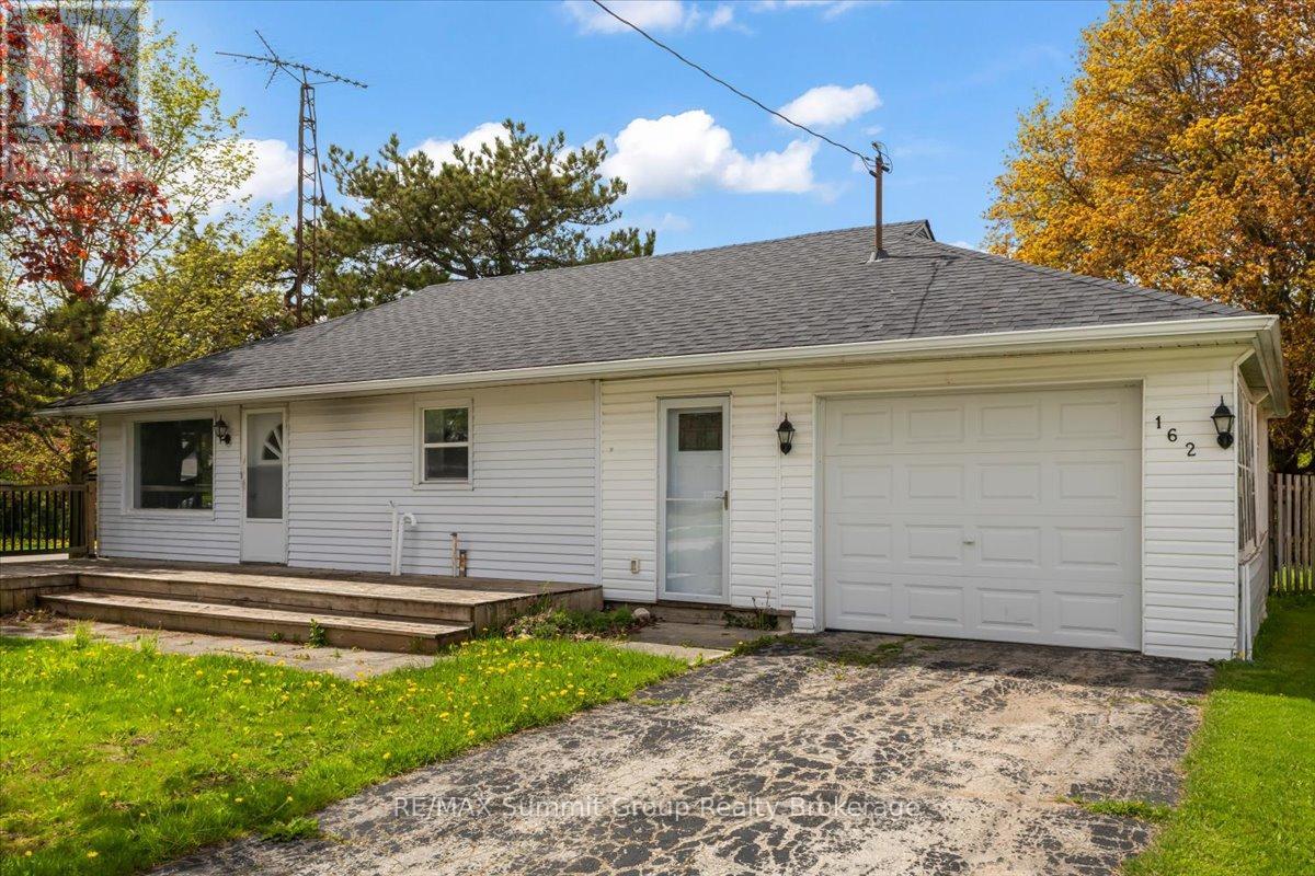 162 MAIN STREET E - 19