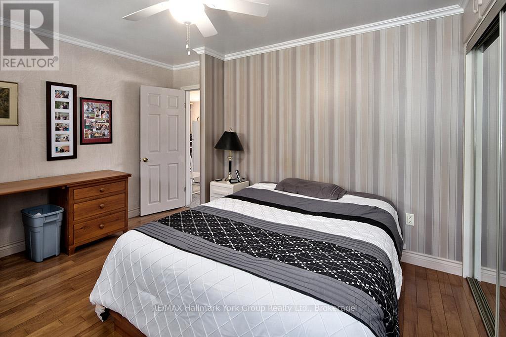 88 GRAY AVENUE - 13
