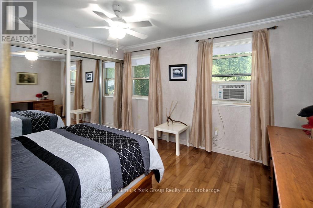88 GRAY AVENUE - 14