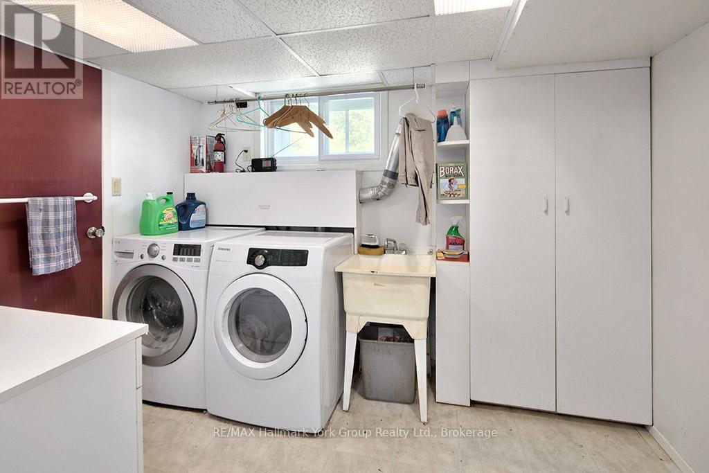 88 GRAY AVENUE - 18