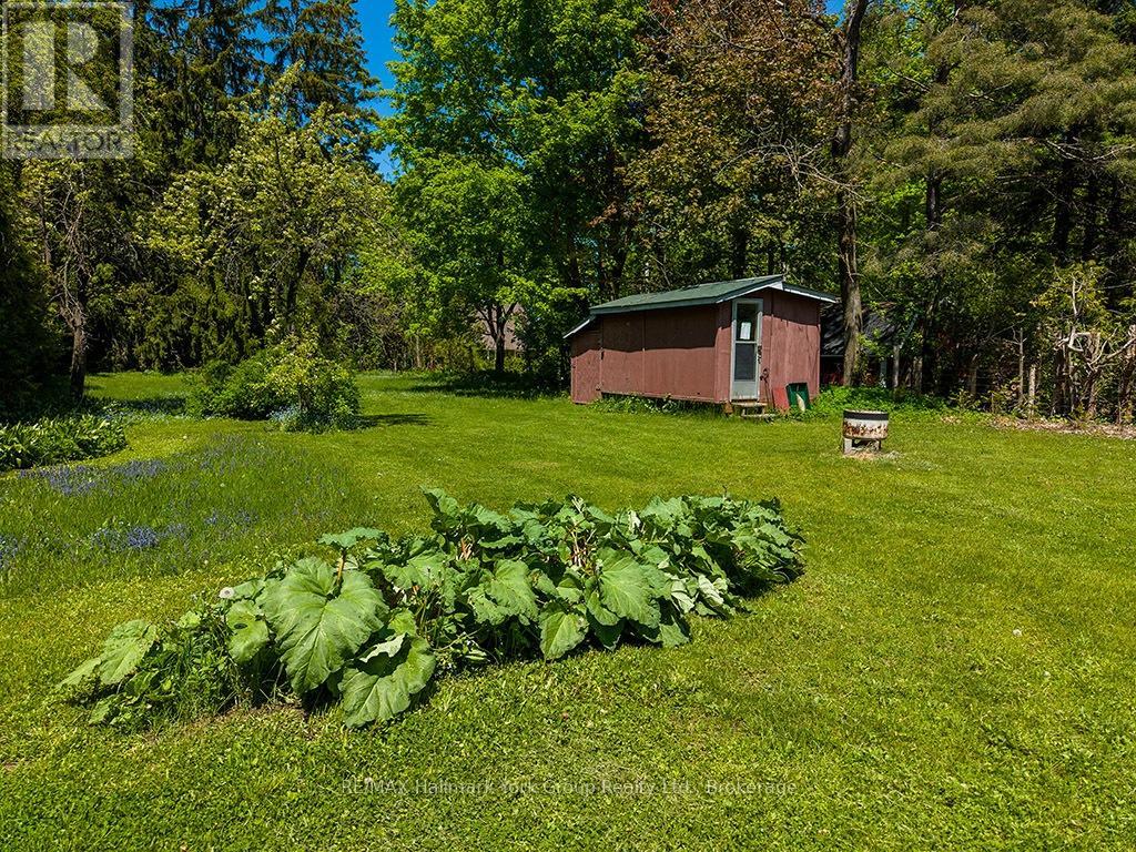 88 GRAY AVENUE - 27