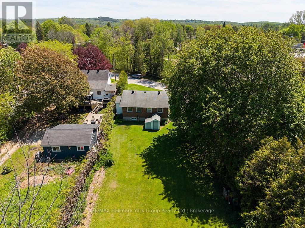88 GRAY AVENUE - 31