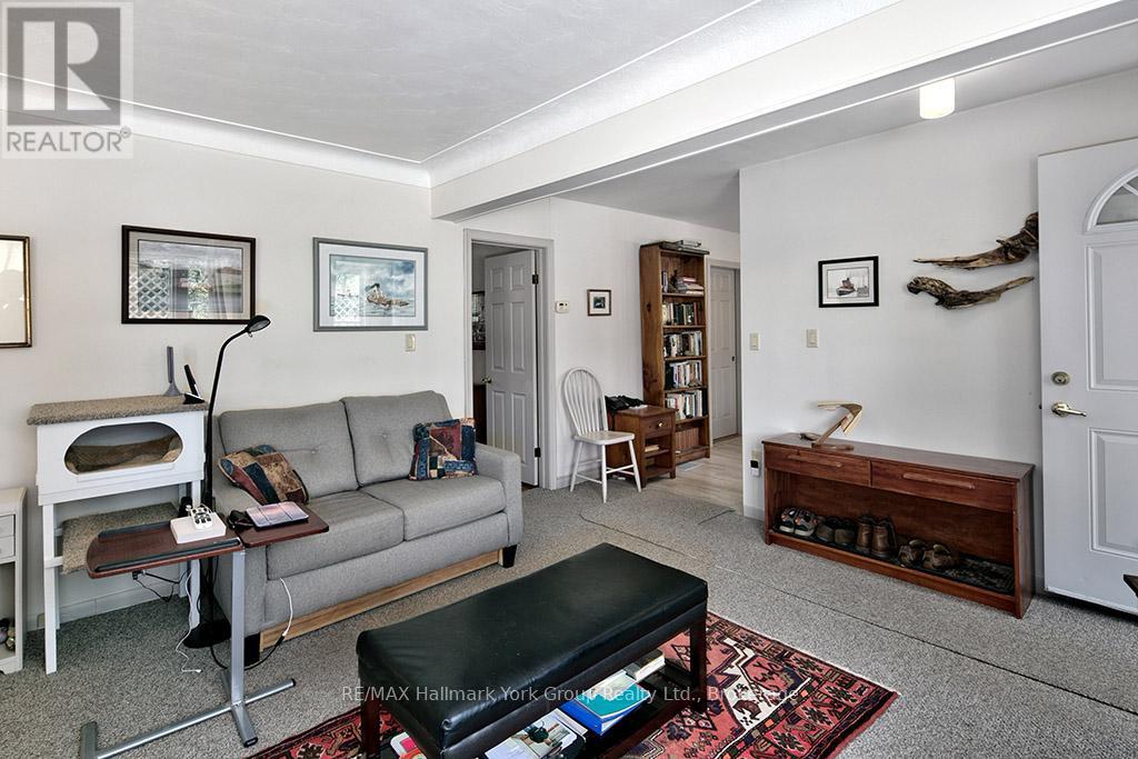 88 GRAY AVENUE - 9
