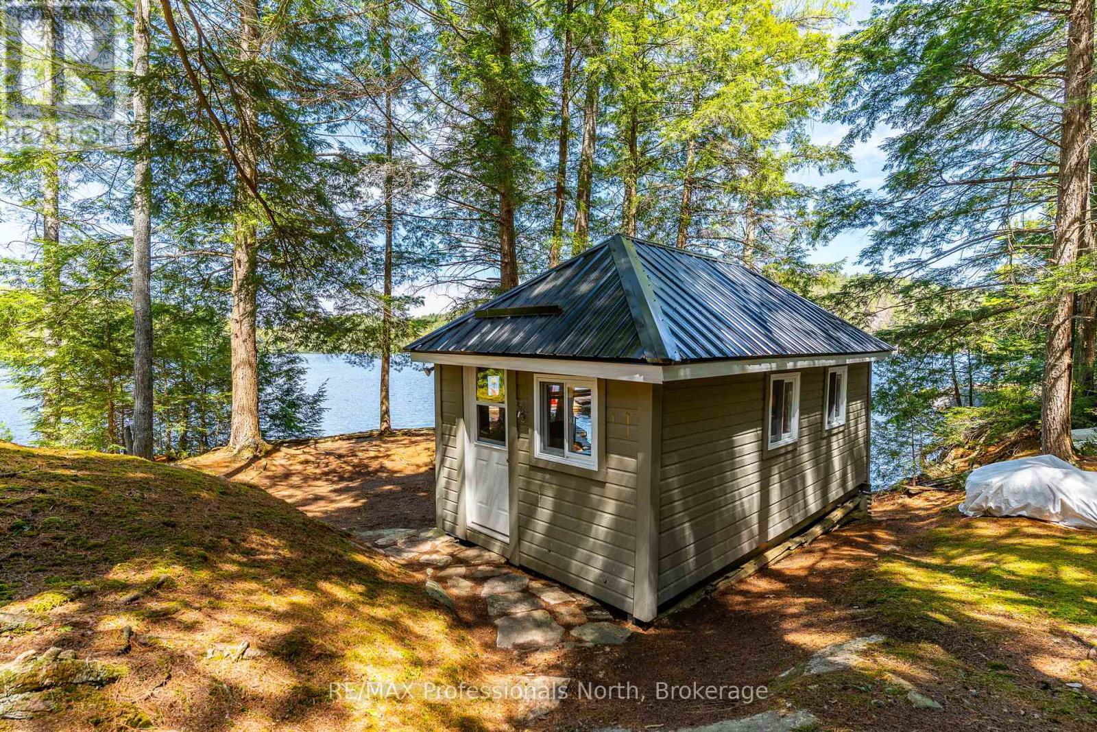 54261 BIG HAWK EAST SHORE - 26