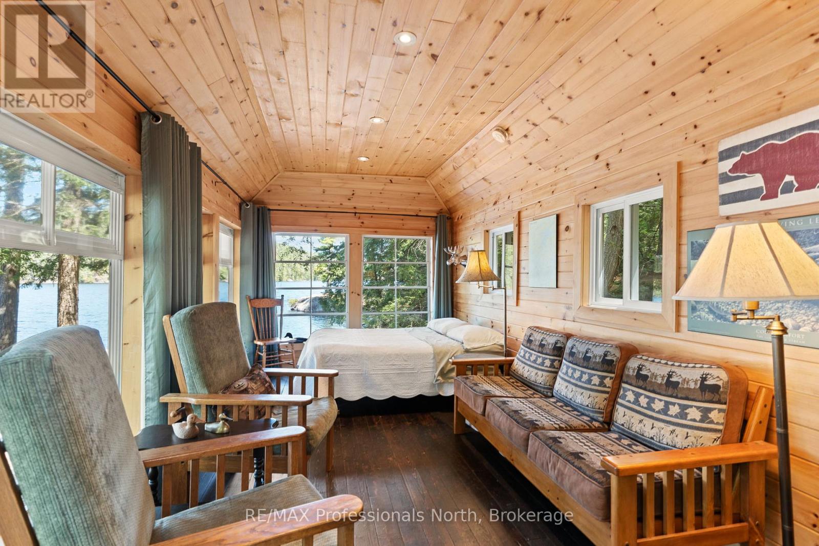 54261 BIG HAWK EAST SHORE - 27