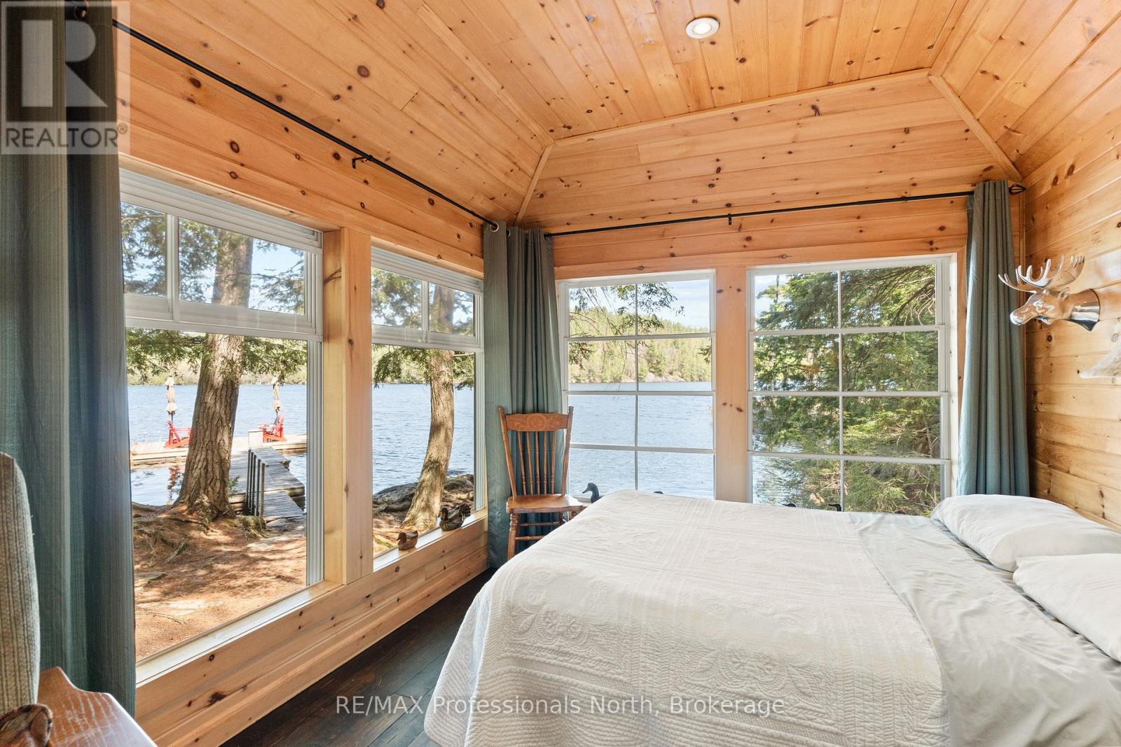 54261 BIG HAWK EAST SHORE - 28