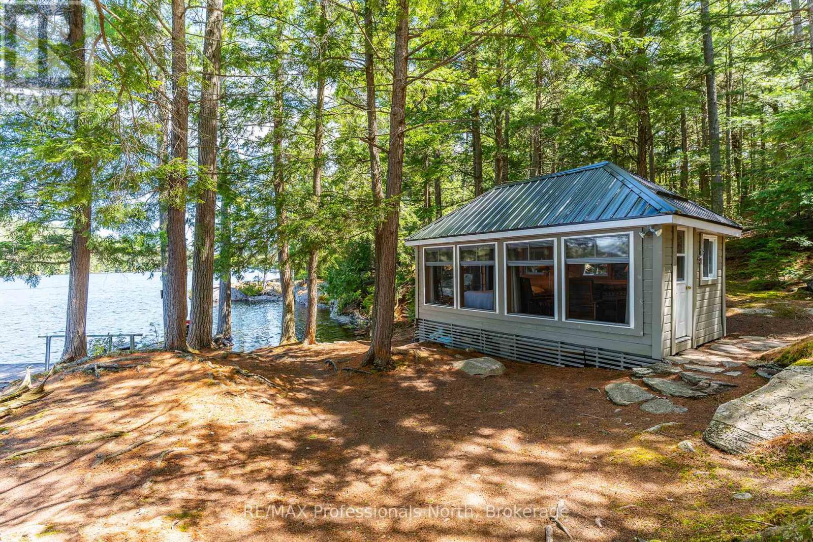54261 BIG HAWK EAST SHORE - 30