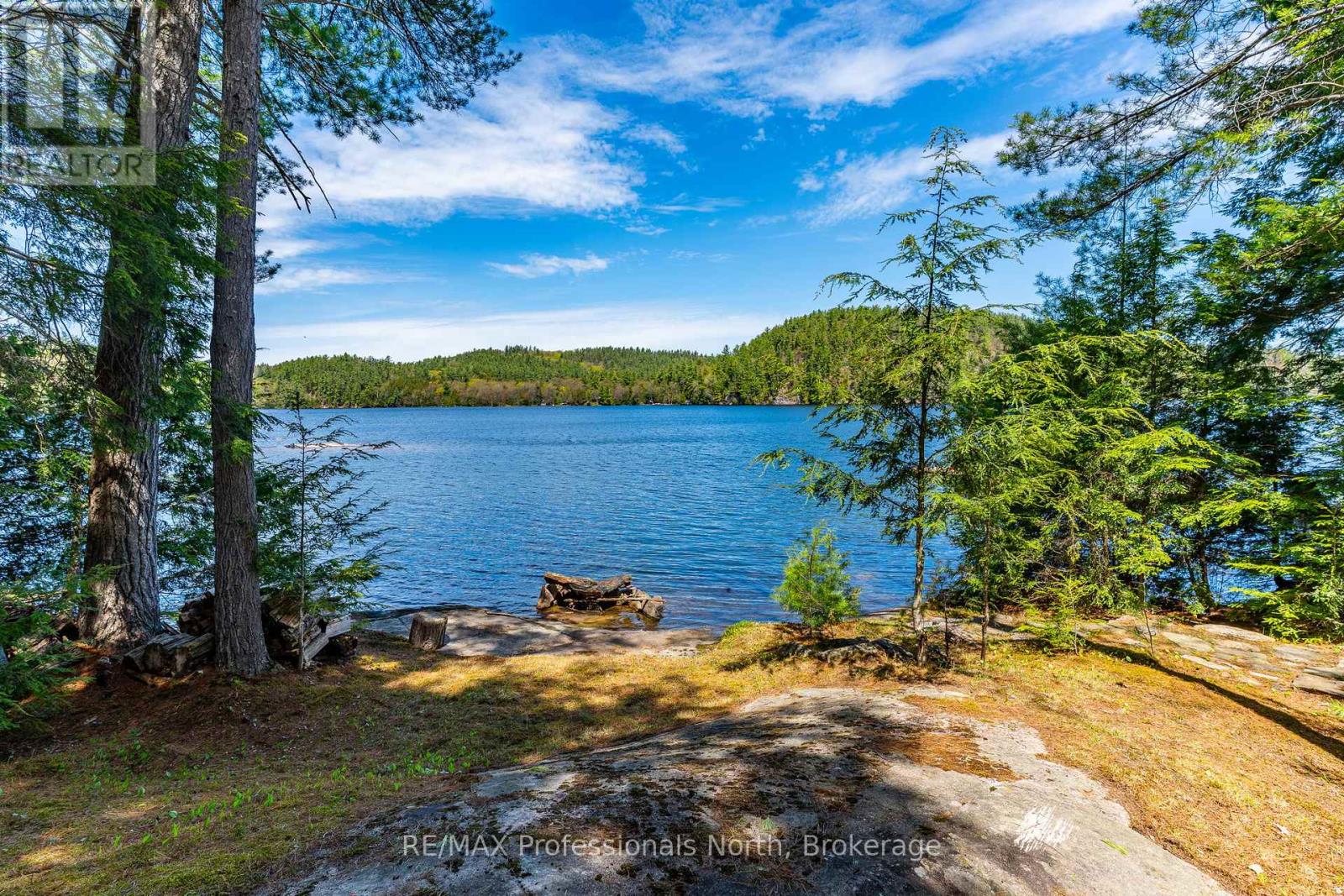 54261 BIG HAWK EAST SHORE - 32