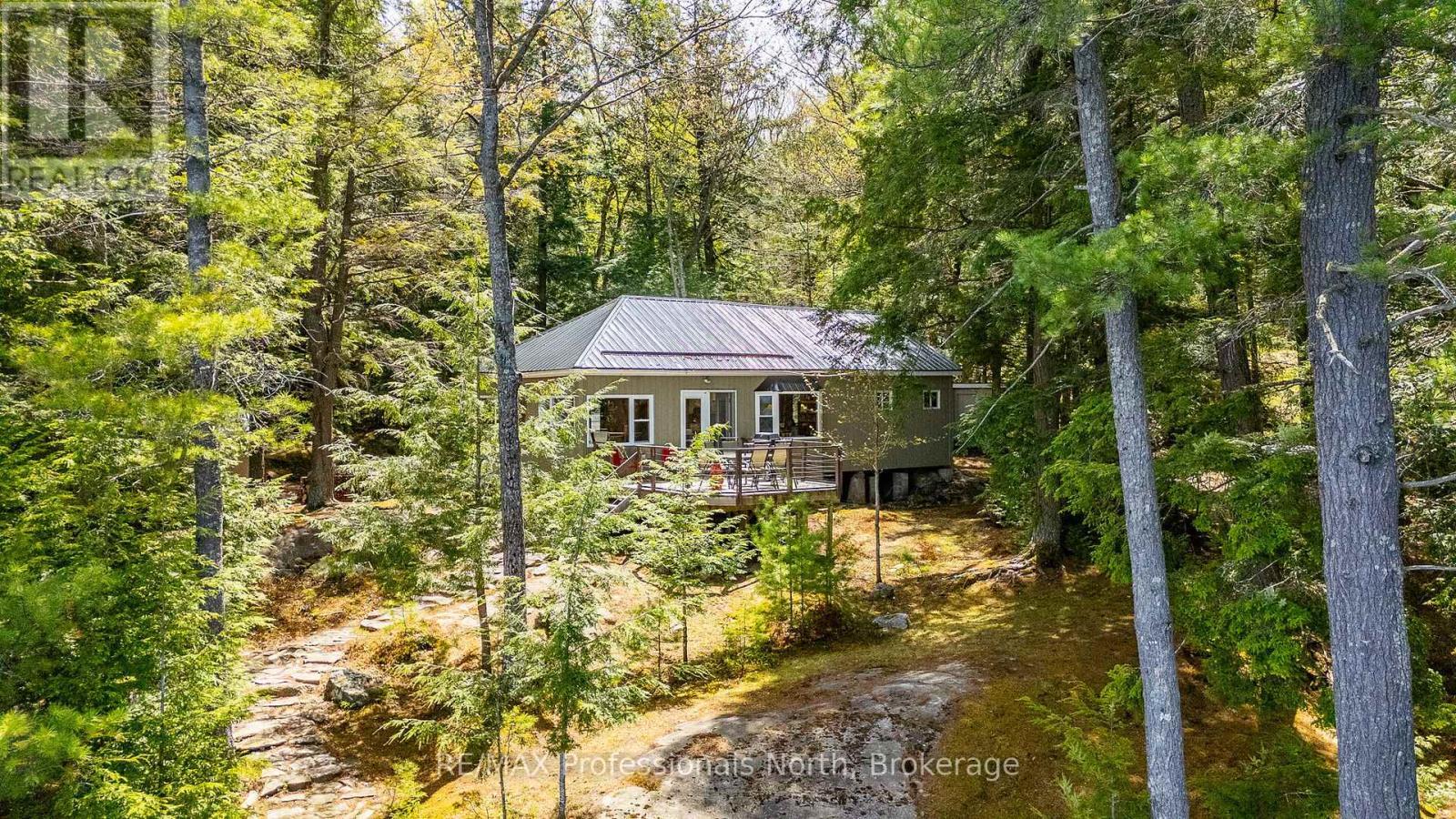 54261 BIG HAWK EAST SHORE - 42