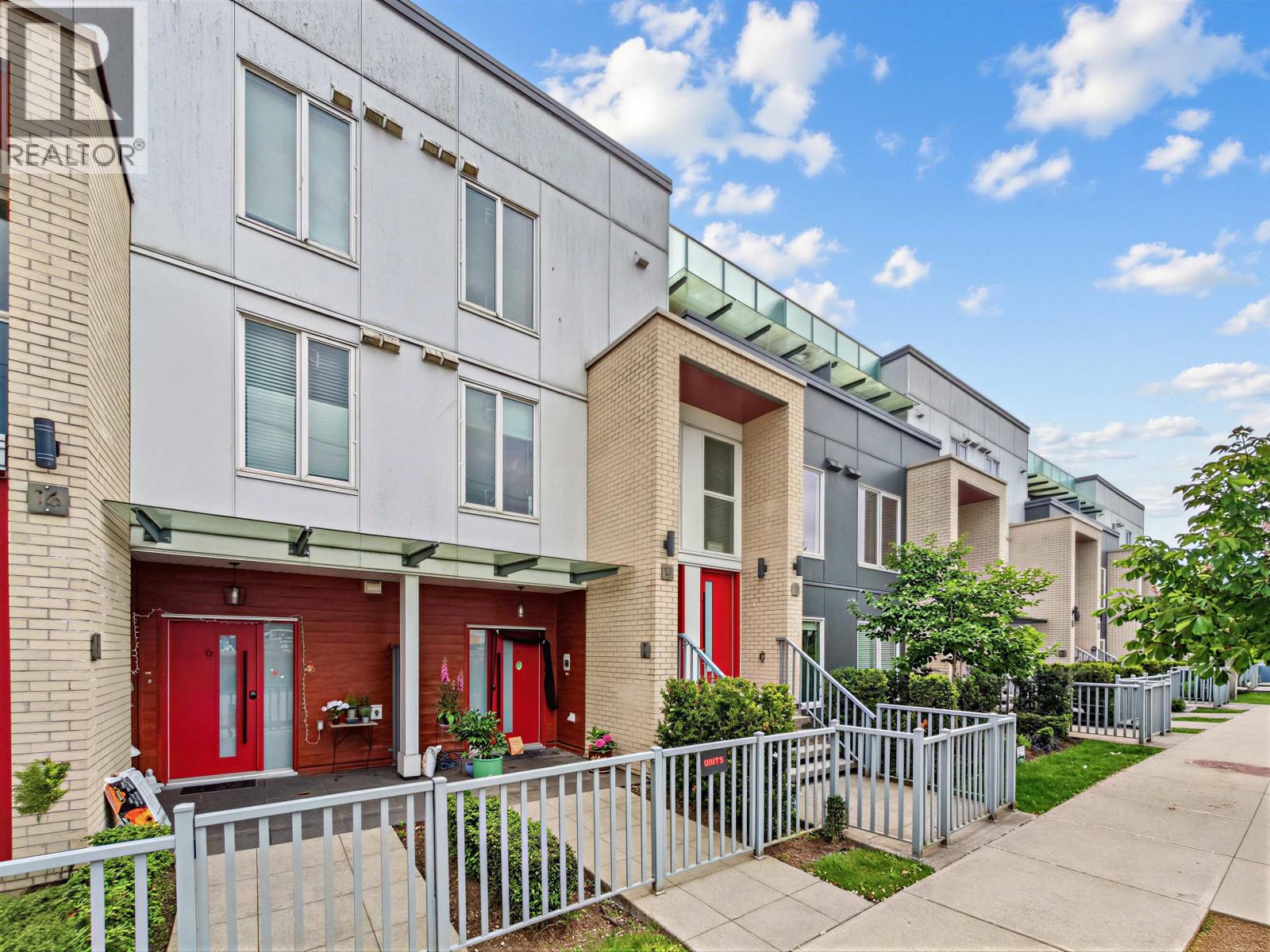 15 6288 BERESFORD STREET, Burnaby