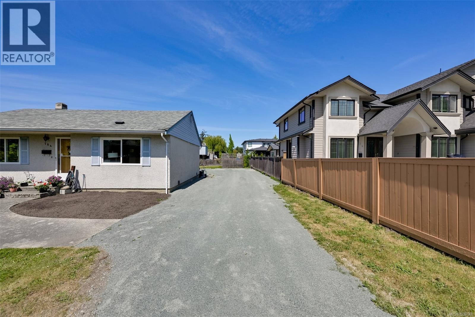 784 Snowdrop Ave - 28