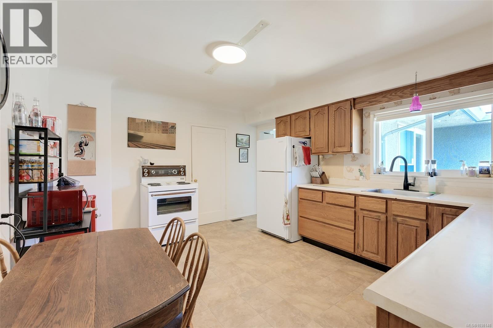 784 Snowdrop Ave - 13