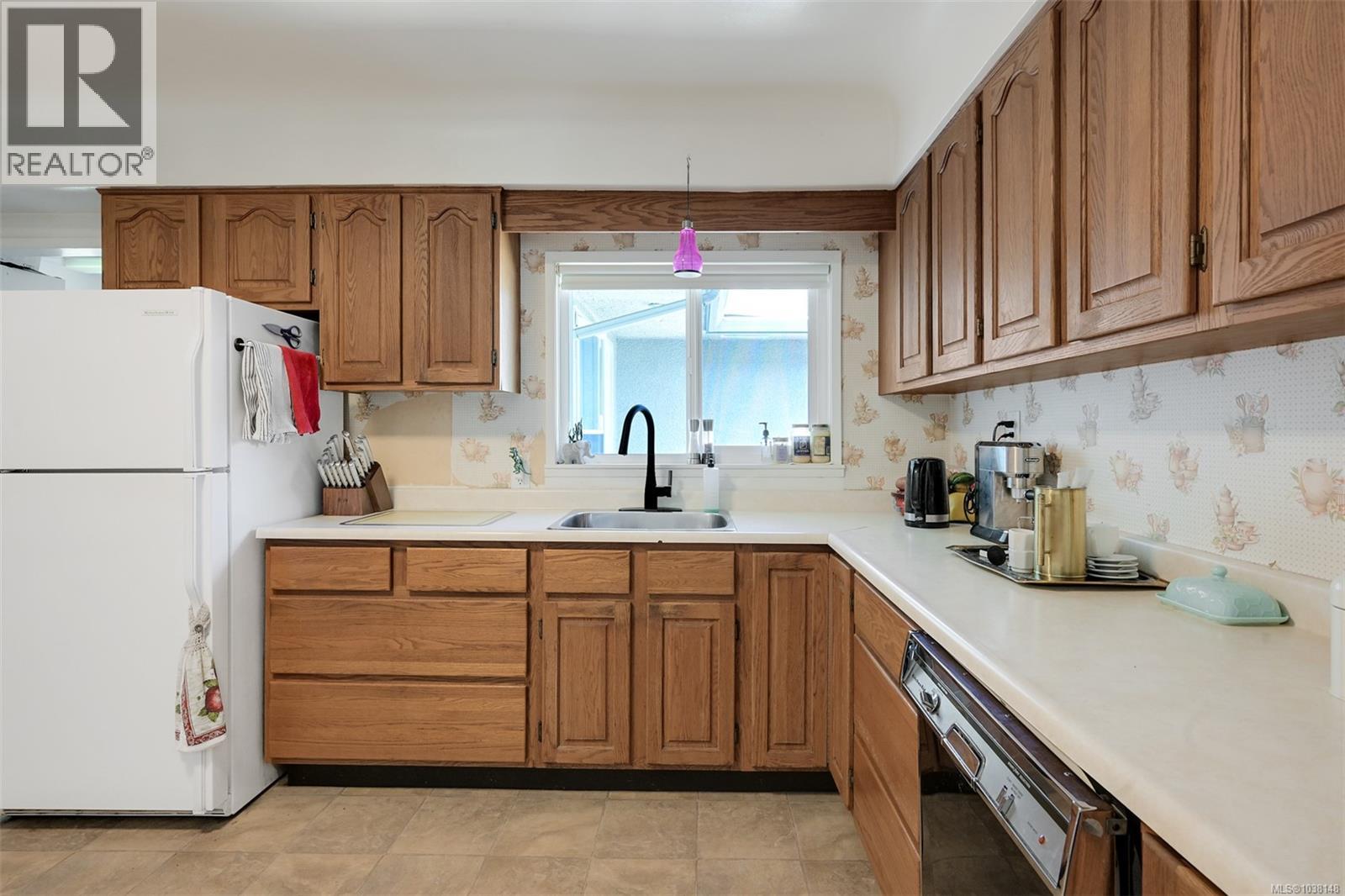 784 Snowdrop Ave - 11