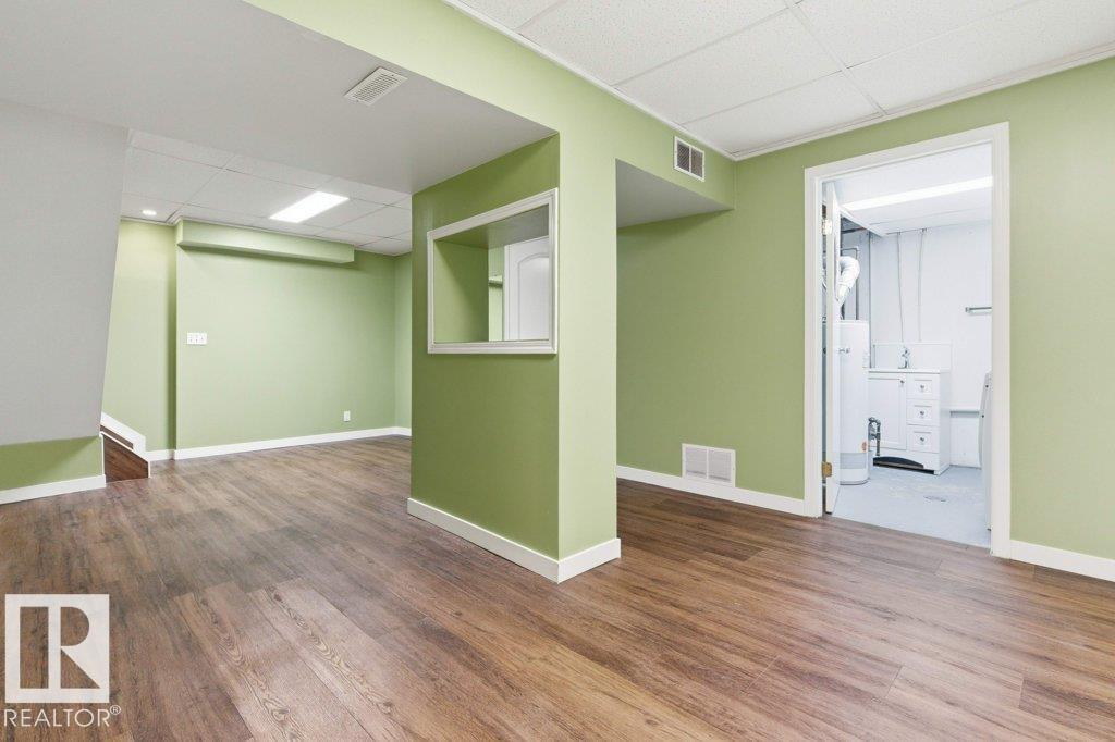 13279 47 ST NW - 26