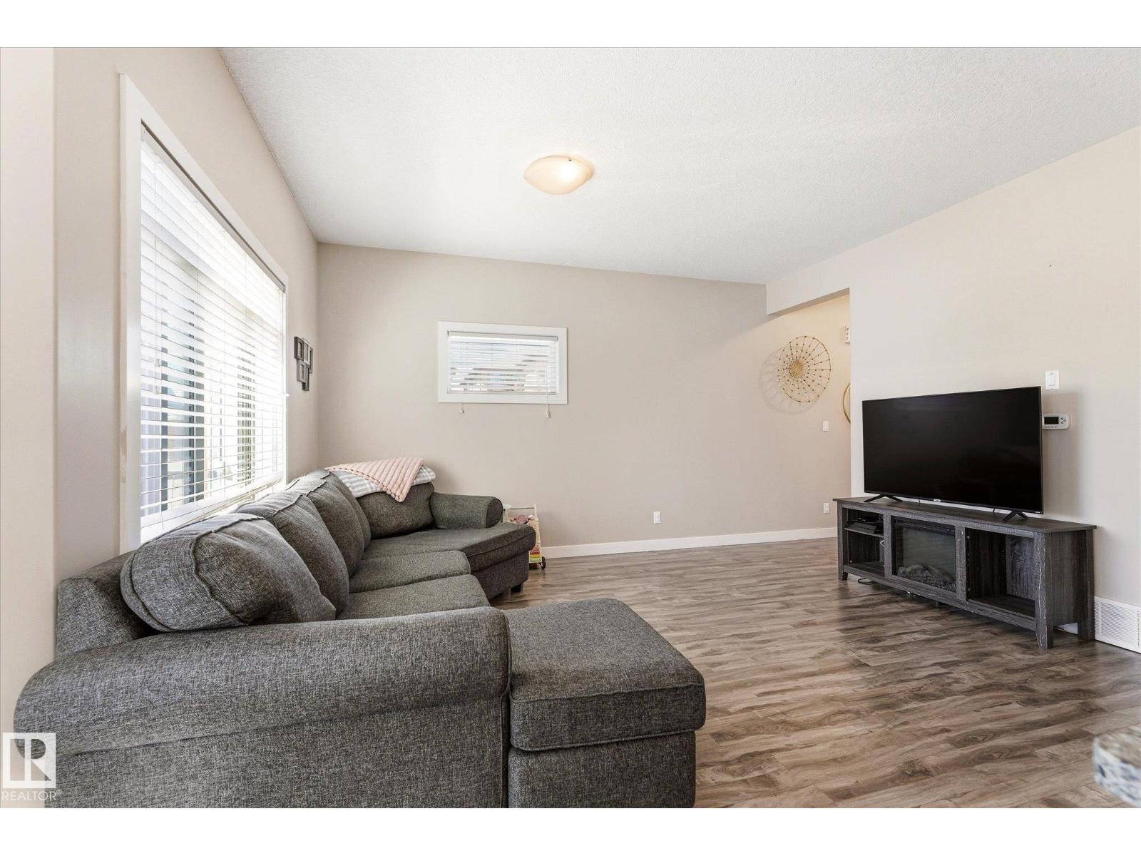 #1 16537 130A ST NW - 6