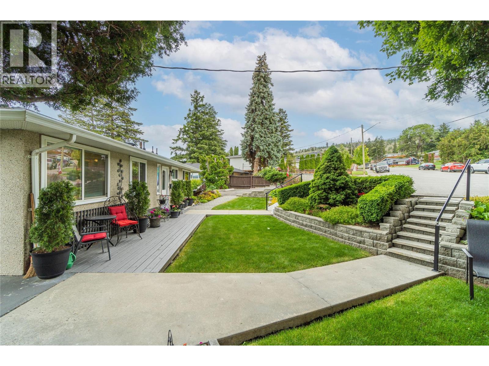 718 FRASER Crescent - 22