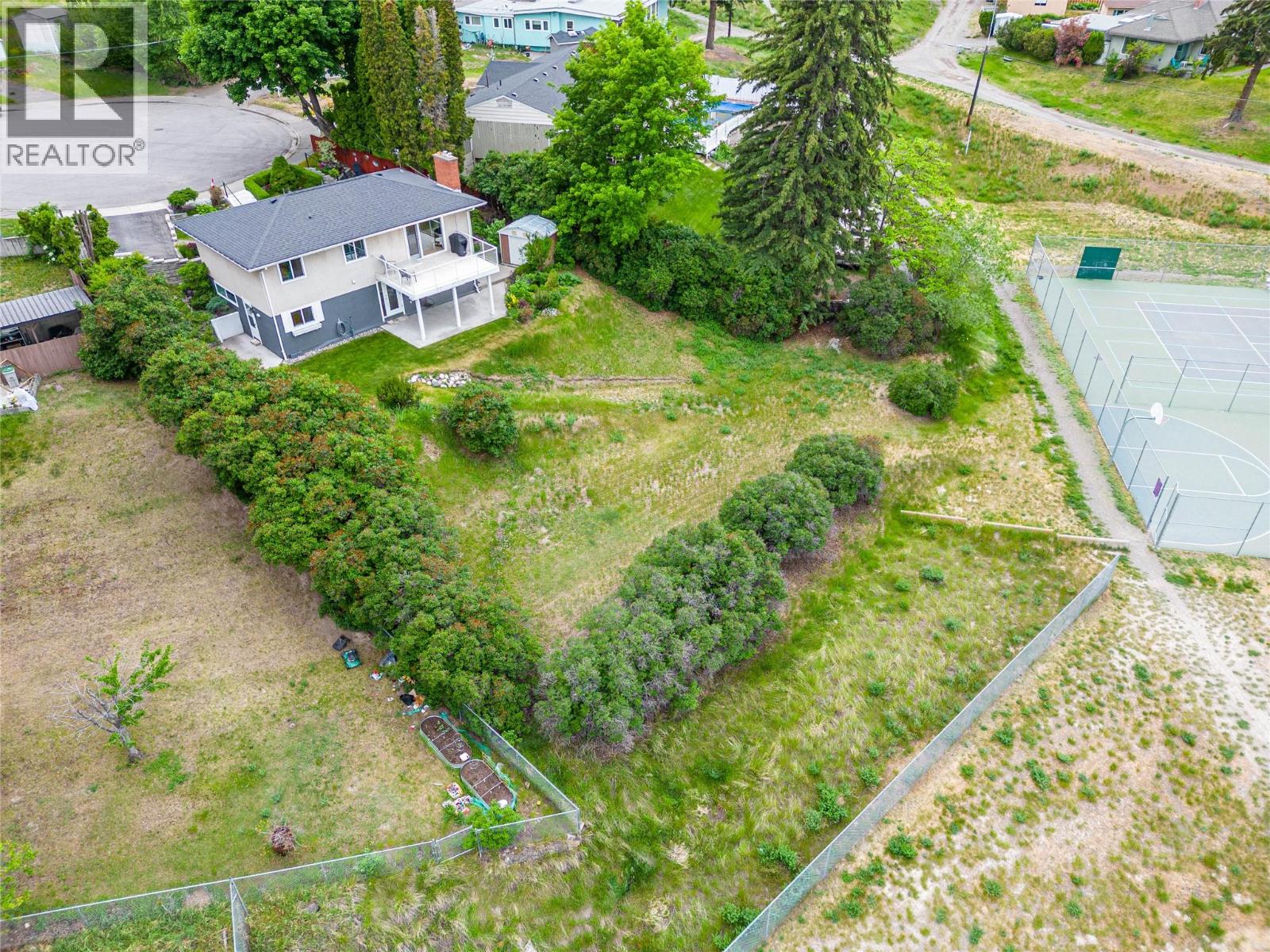 718 FRASER Crescent - 39