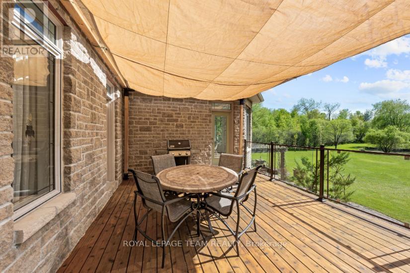 6043 KNIGHTS DRIVE - 14