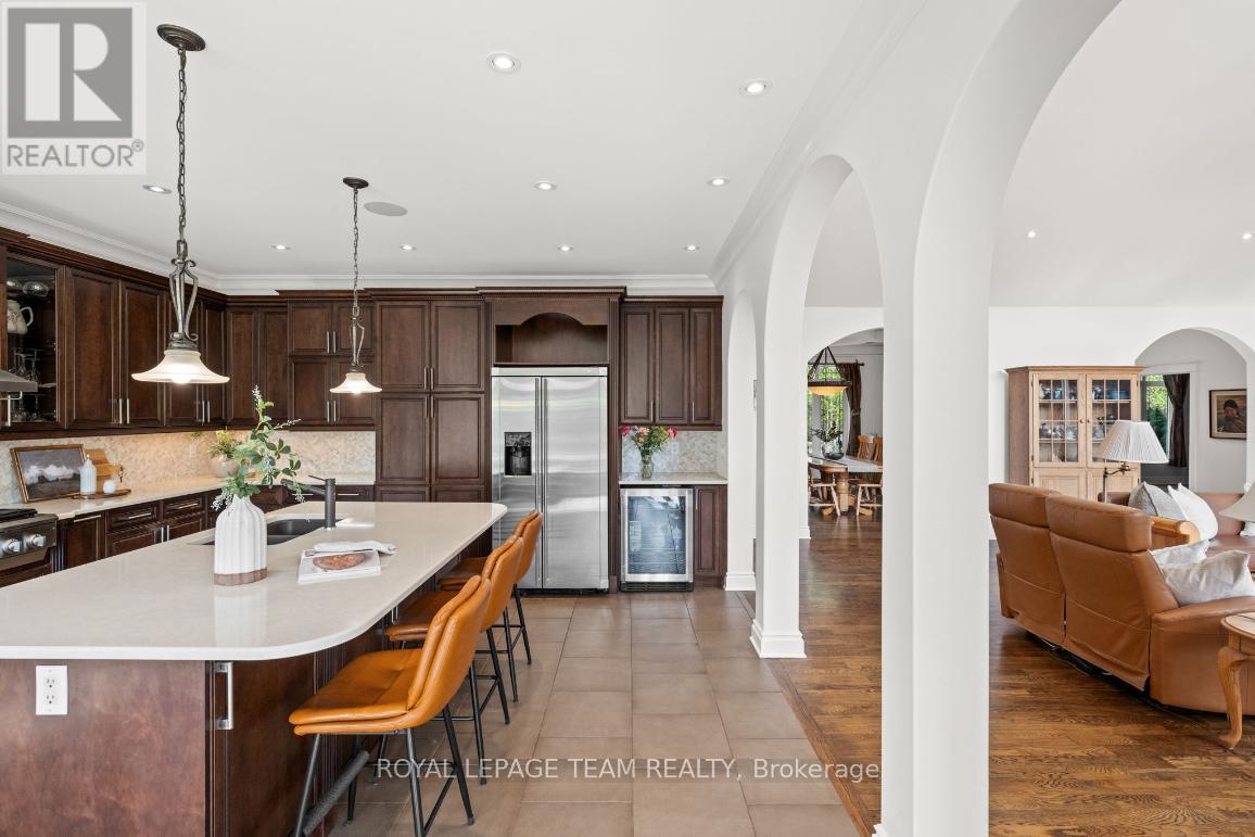 6043 KNIGHTS DRIVE - 16