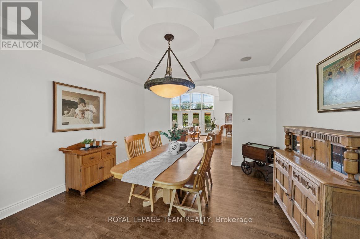 6043 KNIGHTS DRIVE - 18