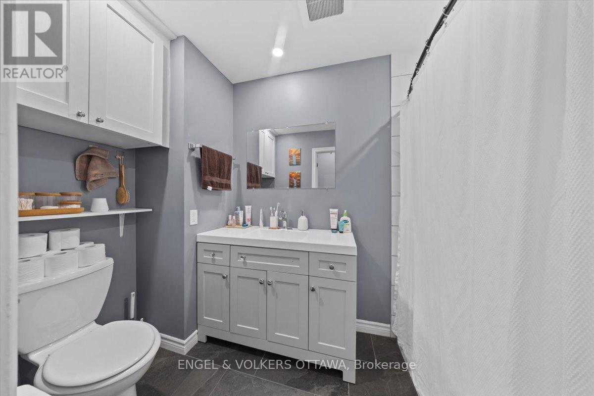 1712 ST. BARBARA STREET - 22