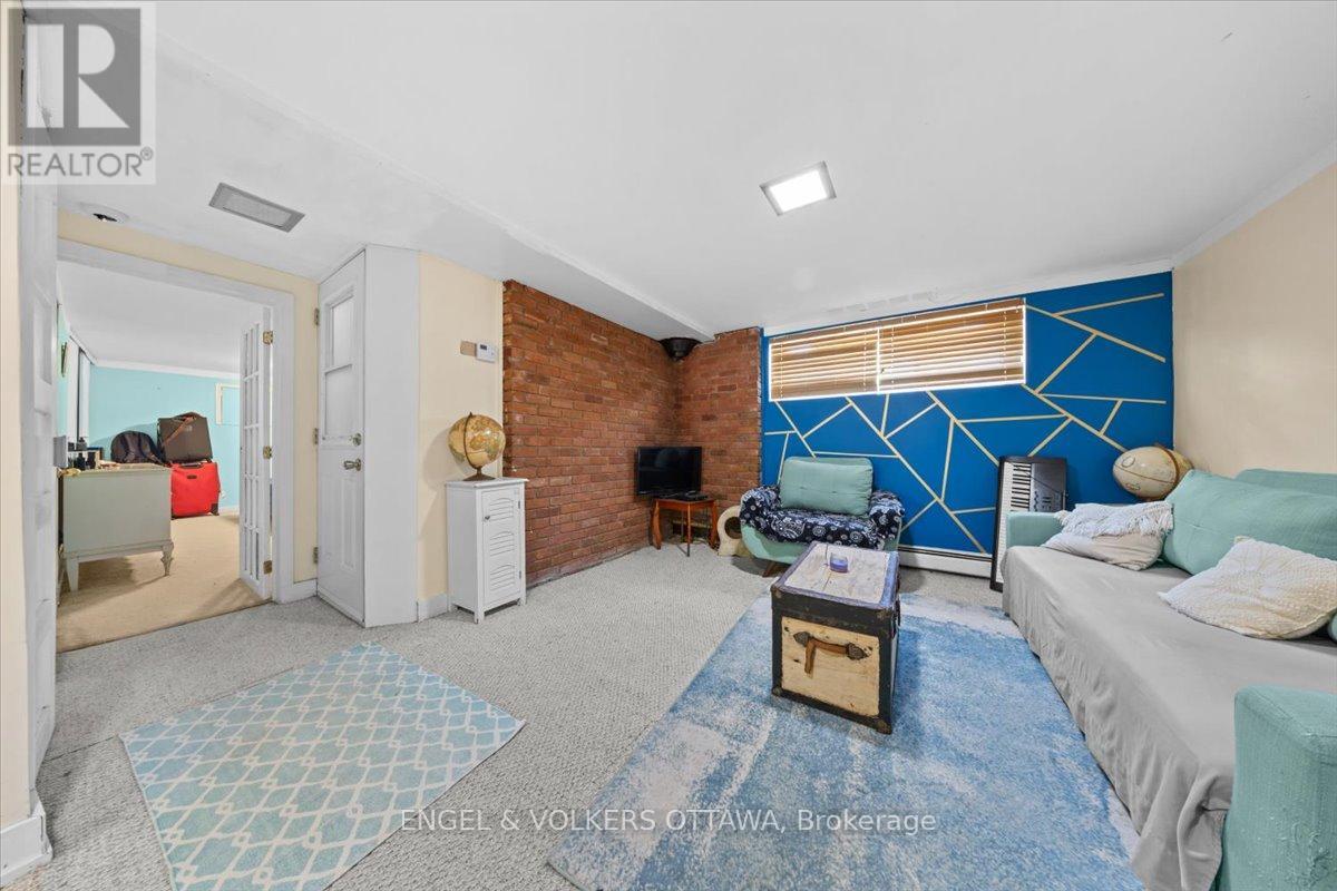 1712 ST. BARBARA STREET - 24