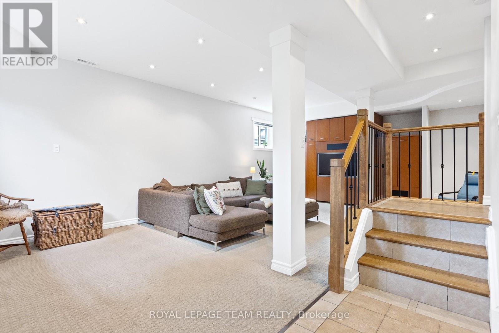 1812 KERR AVENUE - 24
