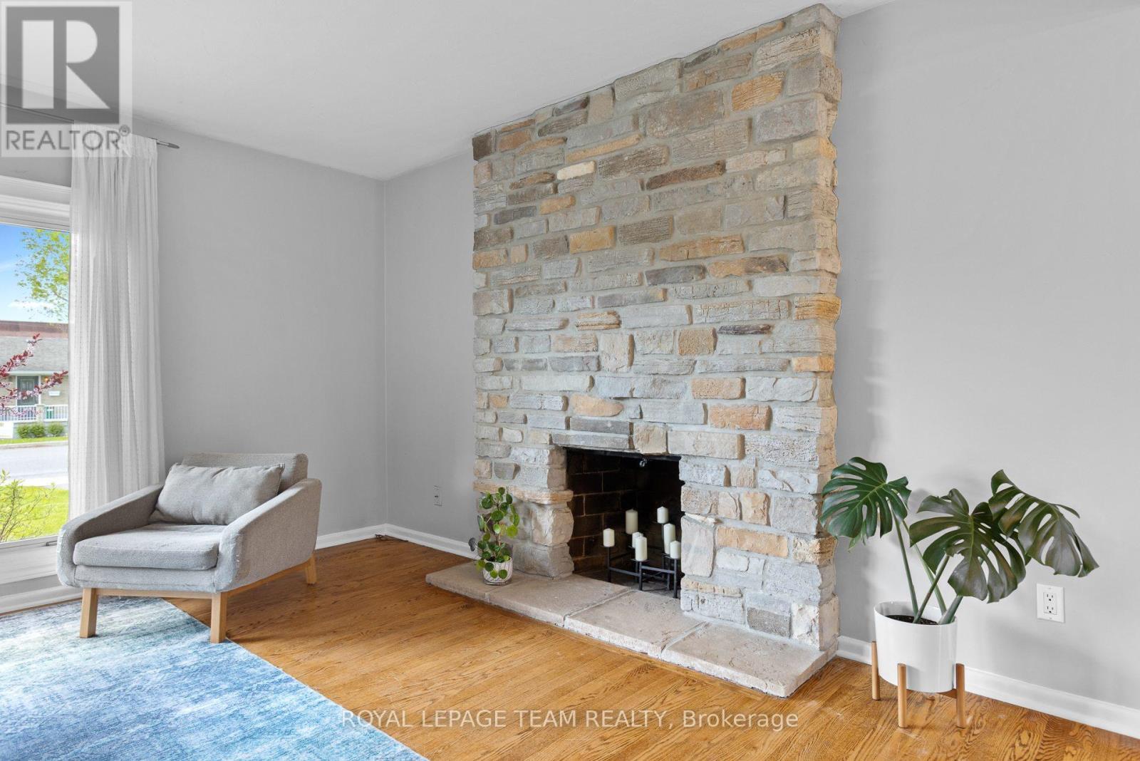 1812 KERR AVENUE - 9