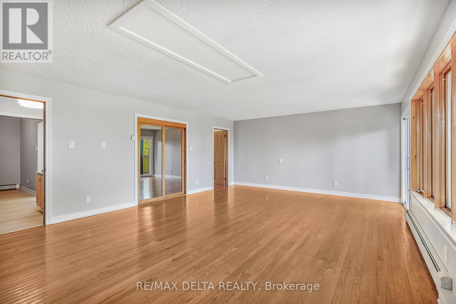 3558 PRINCIPALE STREET STREET - 24