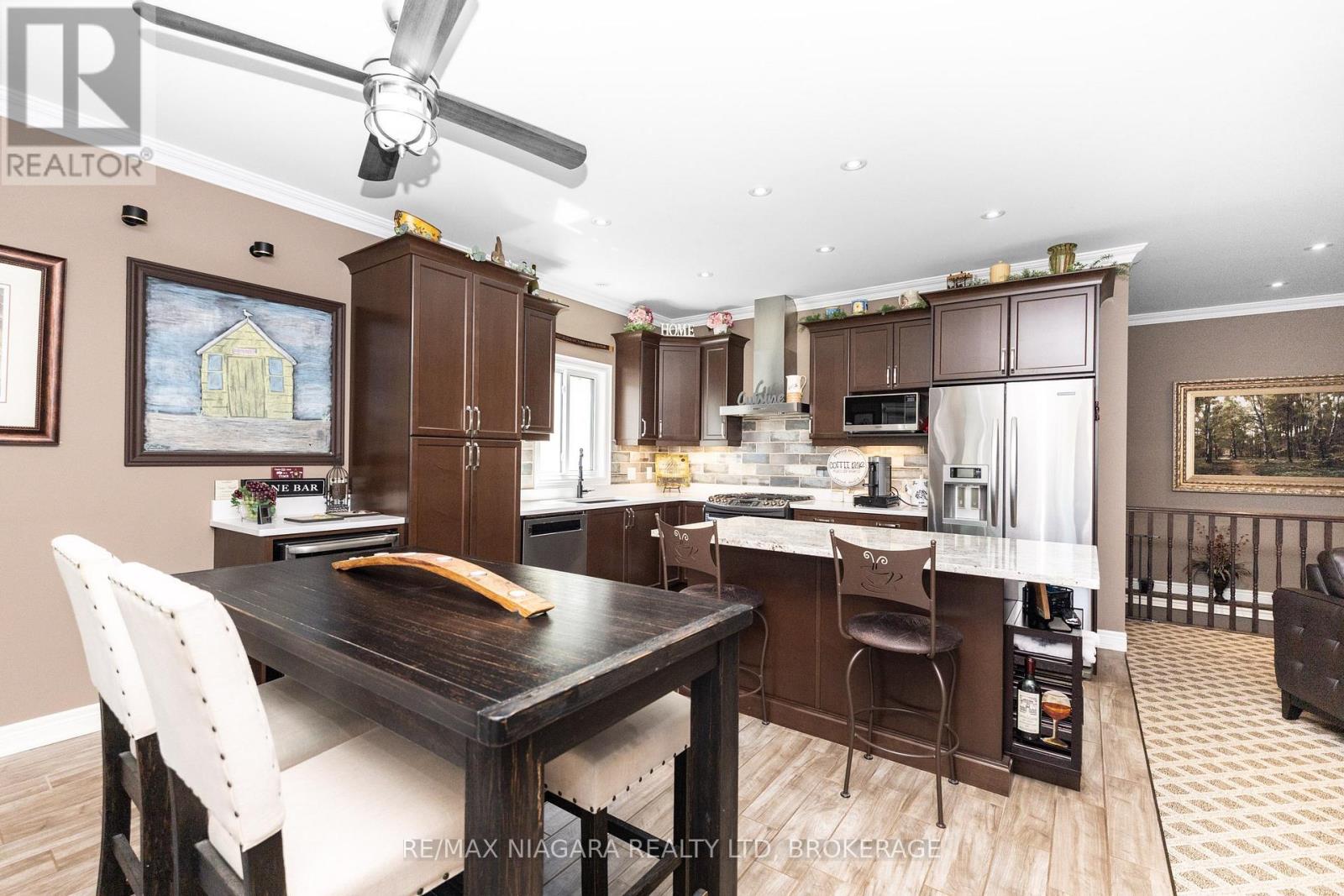 3270 THUNDER BAY ROAD - 11