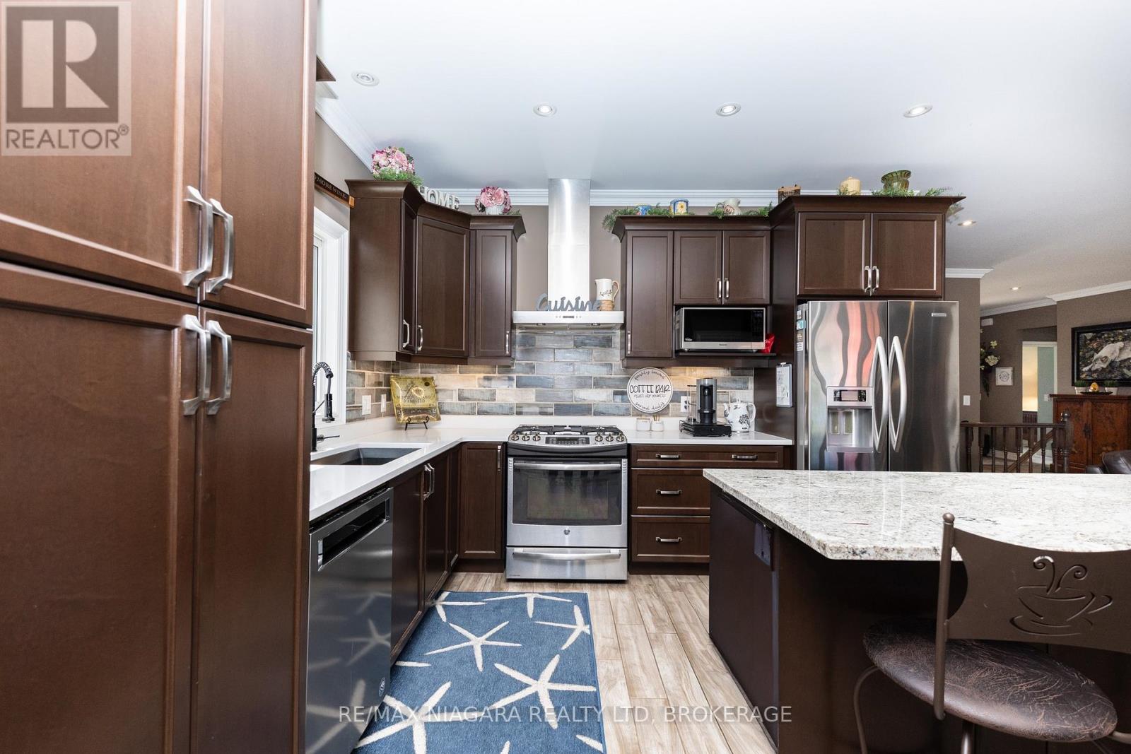 3270 THUNDER BAY ROAD - 14