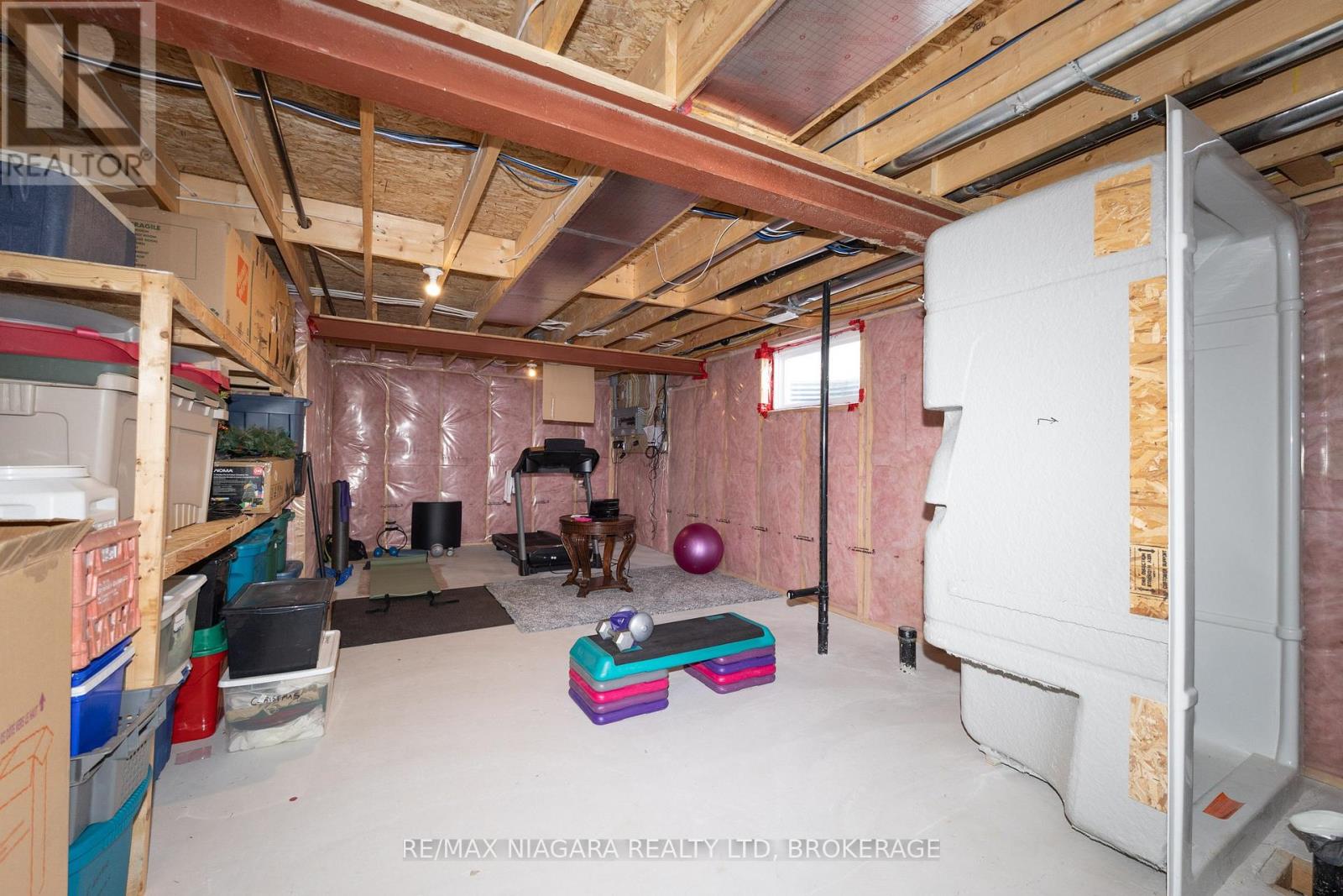 3270 THUNDER BAY ROAD - 32