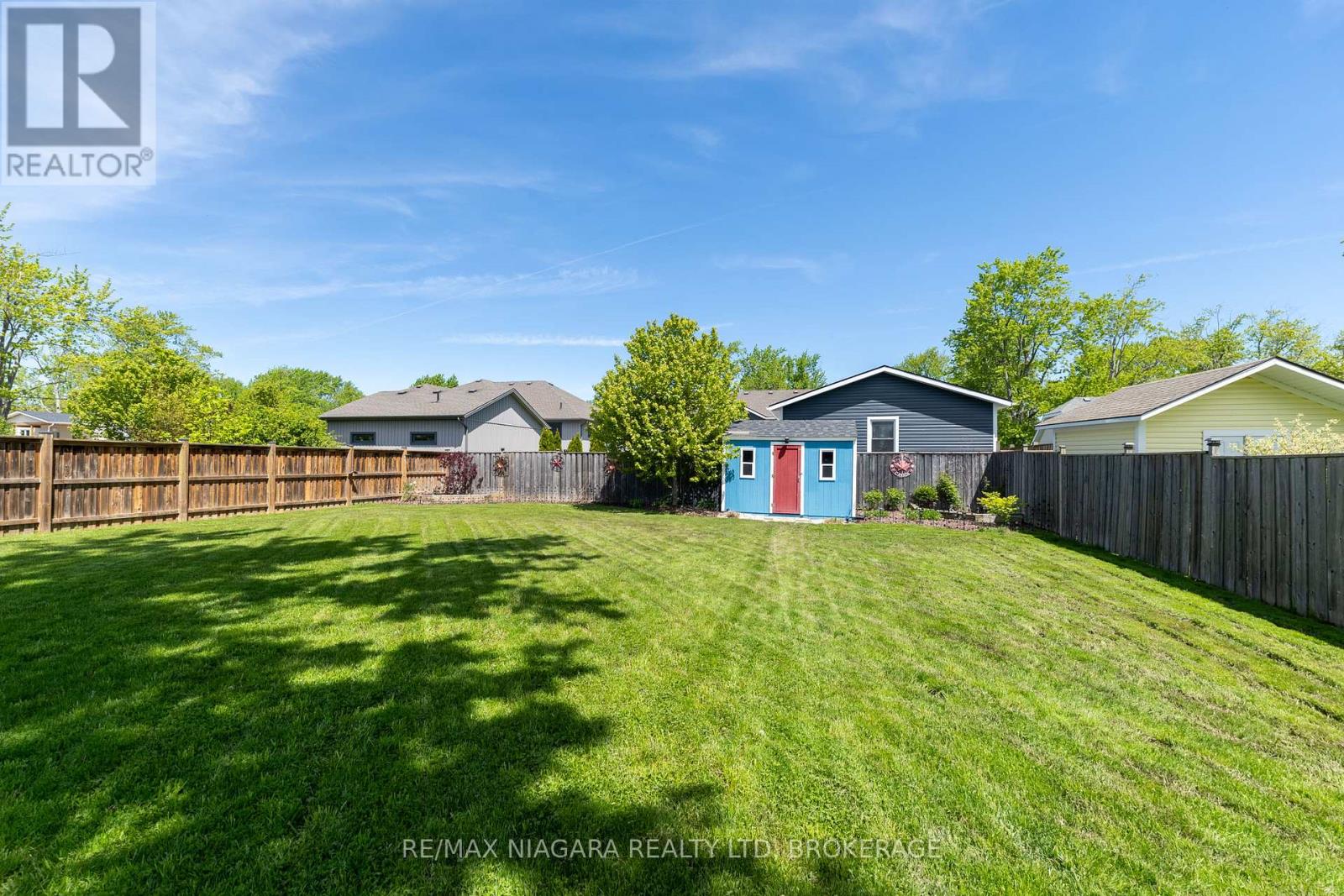 3270 THUNDER BAY ROAD - 40