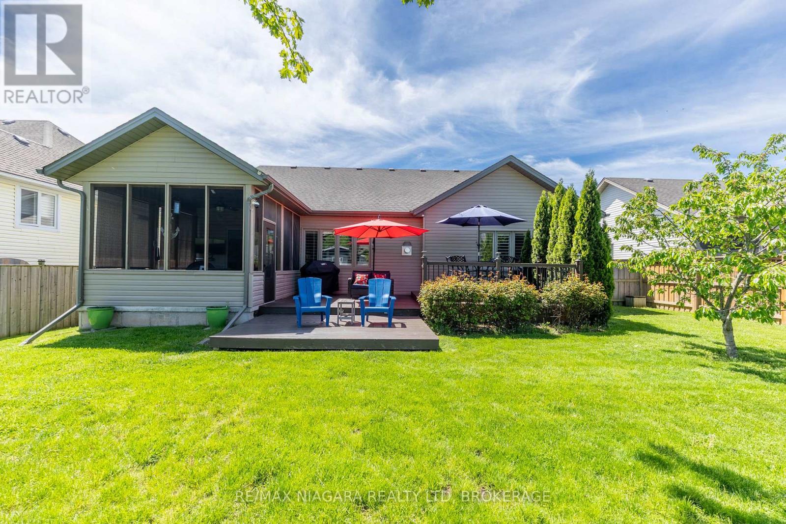 3270 THUNDER BAY ROAD - 43