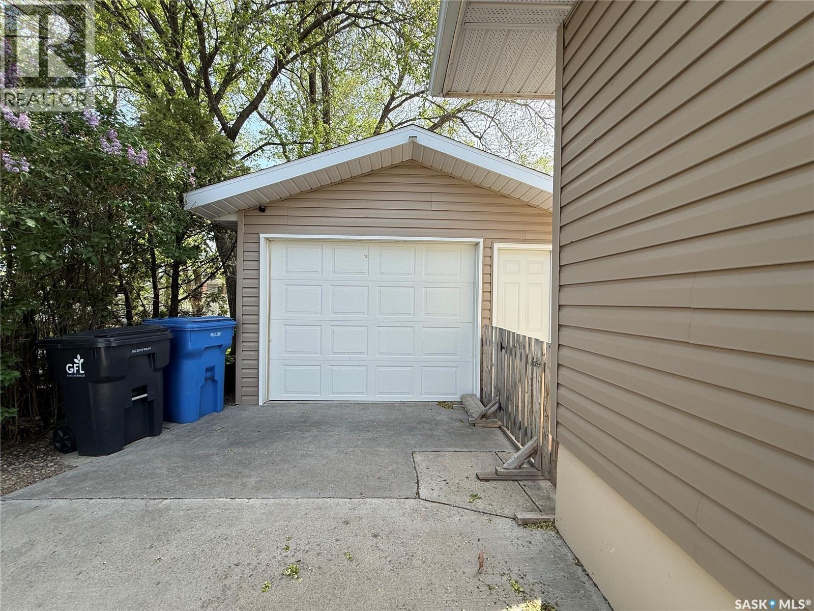 1920 Dyer ROAD - Image 3