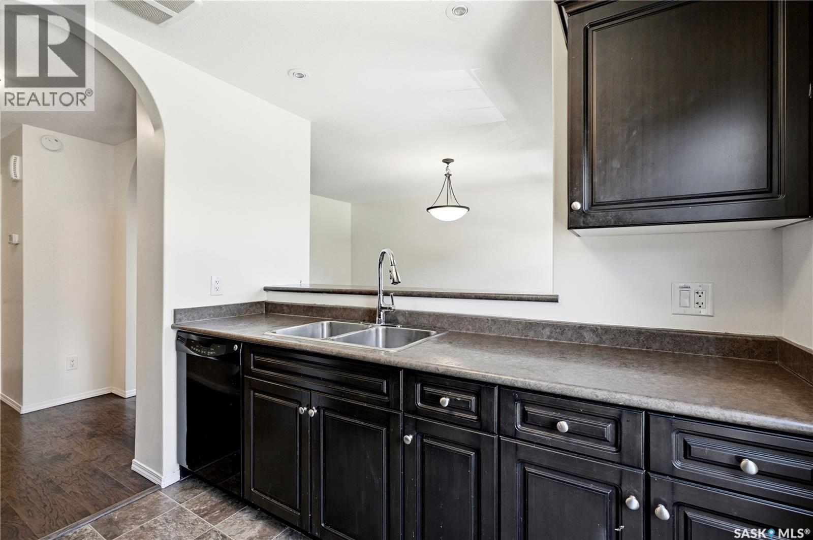 #570 150 Langlois WAY - 10