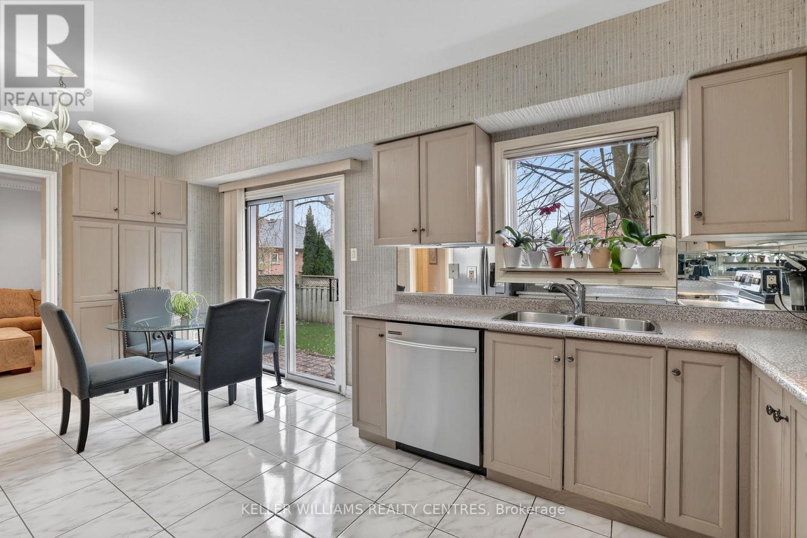 591 PLANTATION GATE - 19