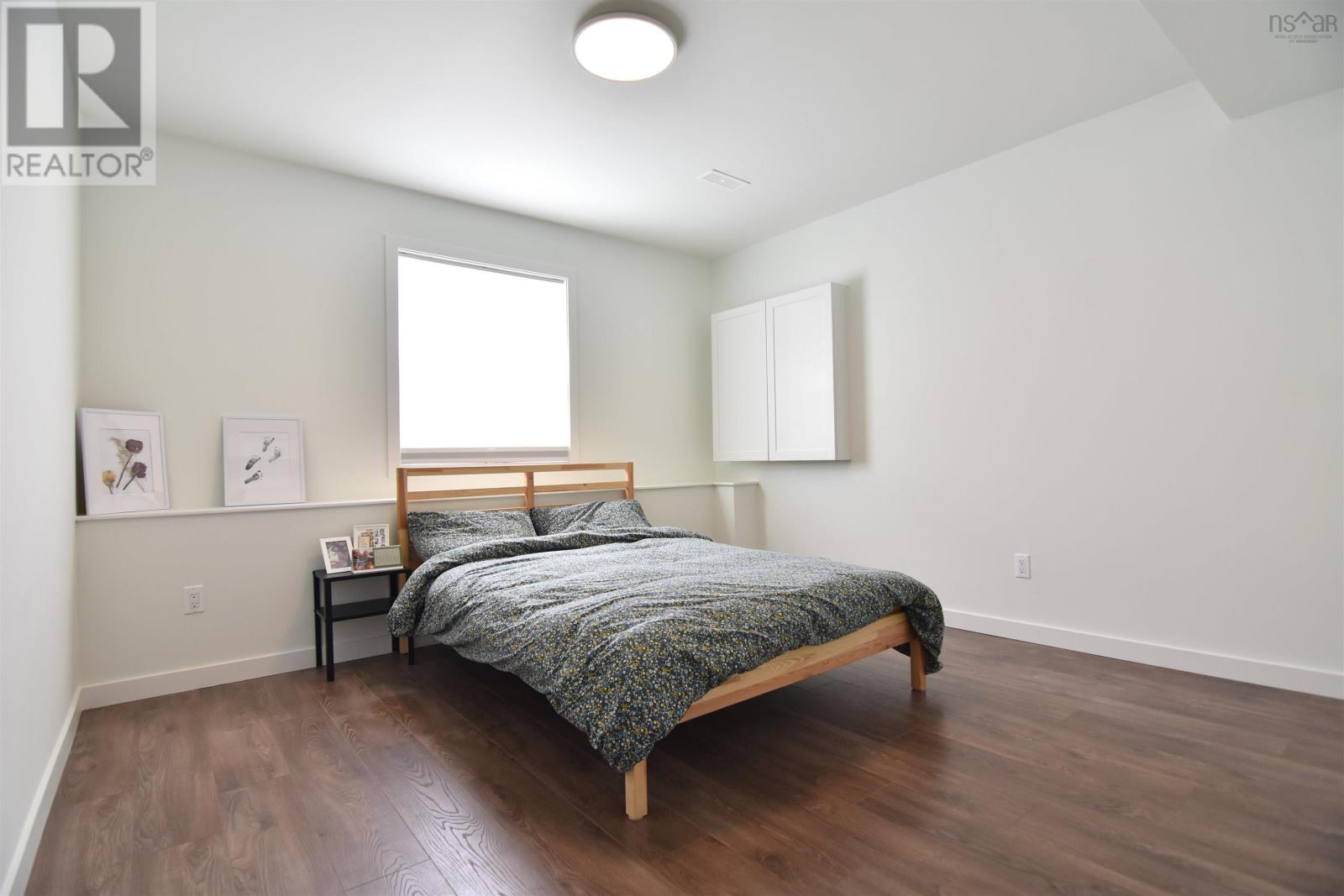 1034 Riverside Drive - 21