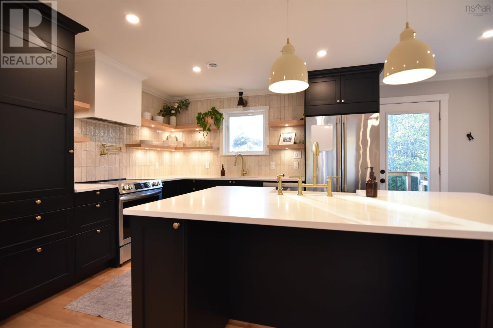 1034 Riverside Drive - 6