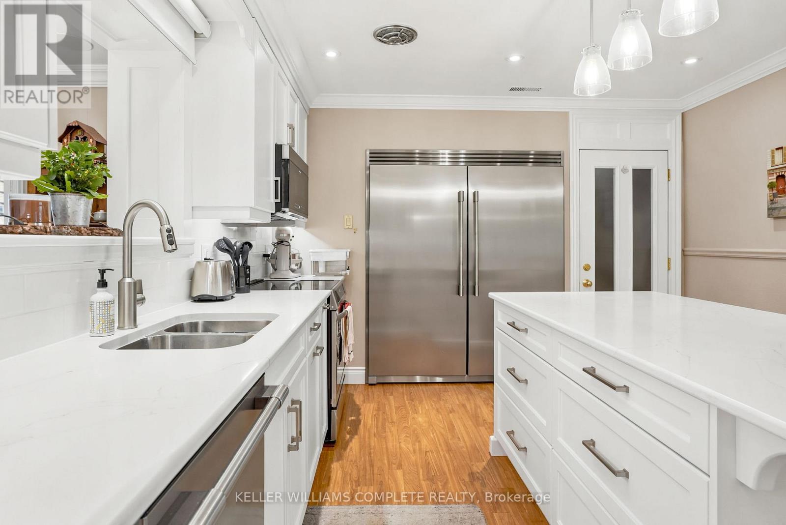 6 STEWART DRIVE - 6