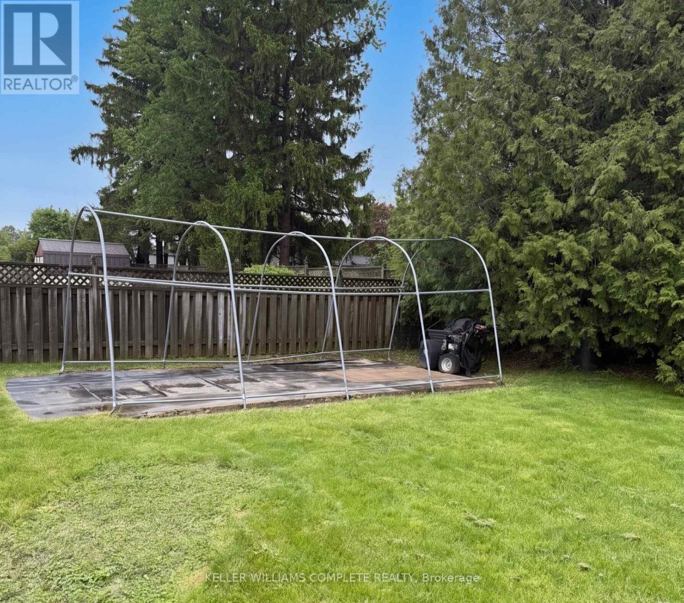 6 STEWART DRIVE - 27