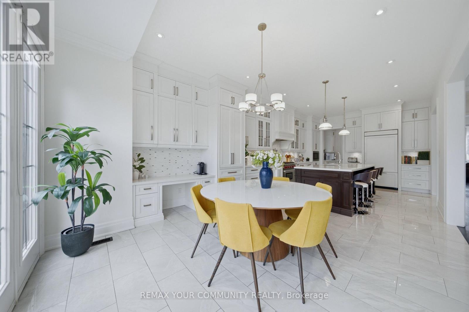 116 FRONTENAC AVENUE - 17