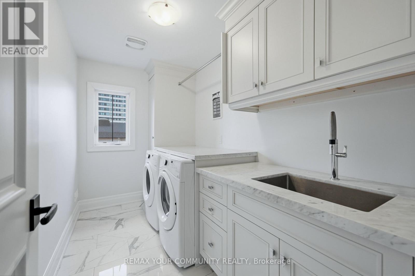 116 FRONTENAC AVENUE - 38